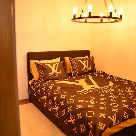 Naumovski Apartments Skopje Eksteriør billede
